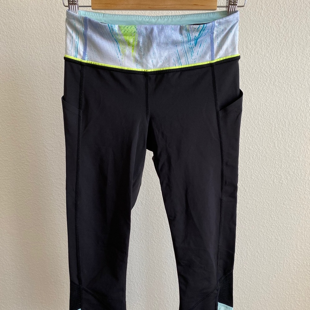 Lululemon Black Active Leggings Size 4